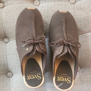 Sven Brown Suede Clogs Size 40
